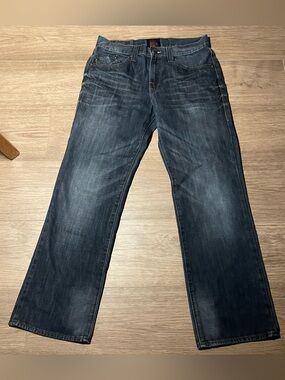 Rock and Republic Men's 32x30 Dark Wash Blue Jeans Distressed Denim 32W 30L